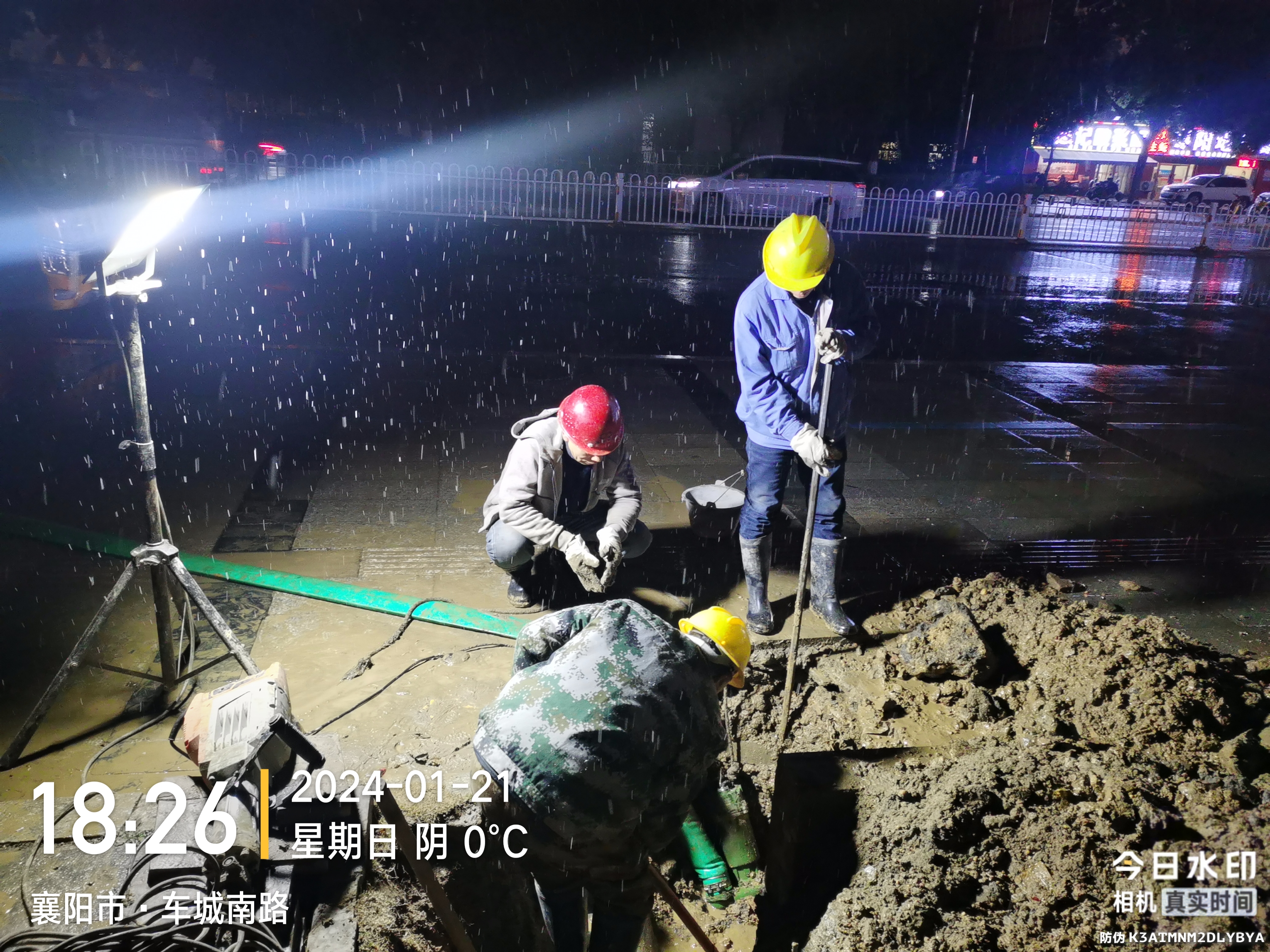 保障供水，樊城管網(wǎng)“凍”真格！